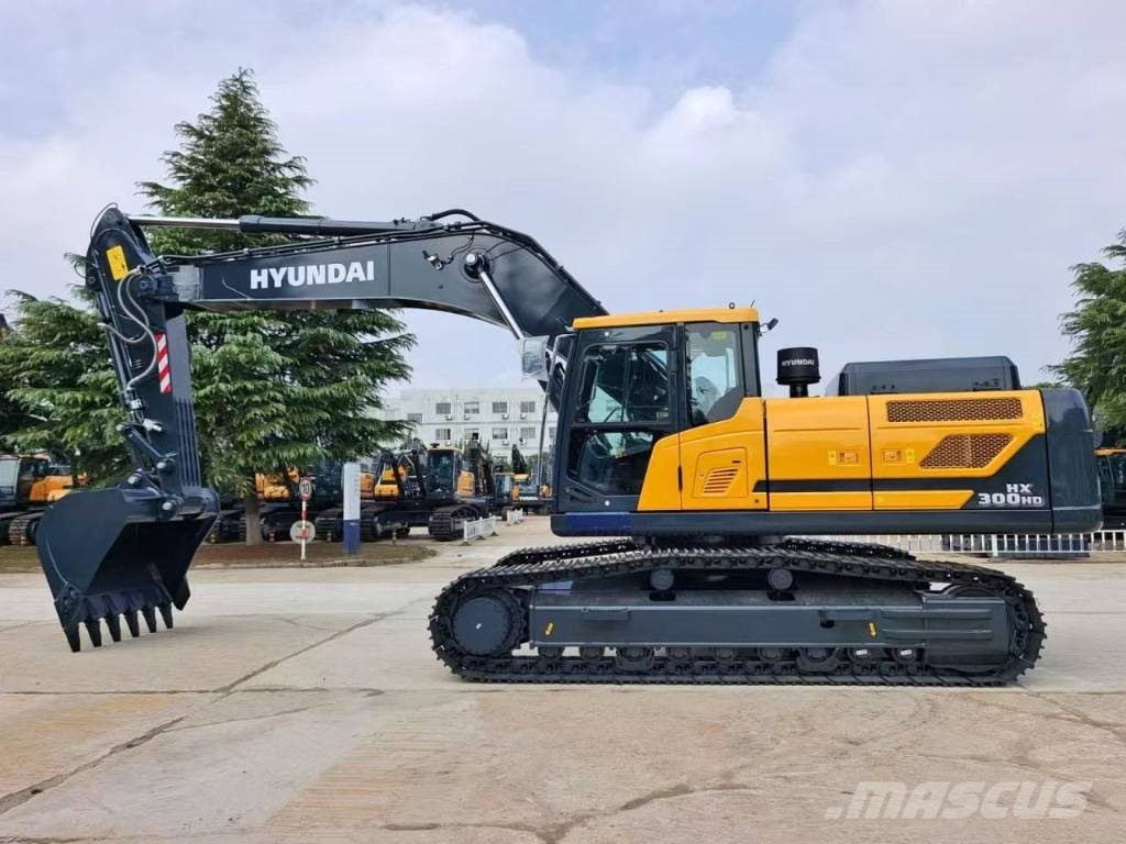 Hyundai HX300 Roomikekskavaatorid