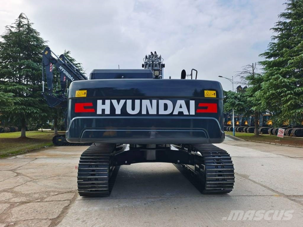 Hyundai HX300 Roomikekskavaatorid