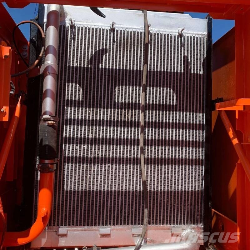 Doosan DH 225 Kāpurķēžu ekskavatori