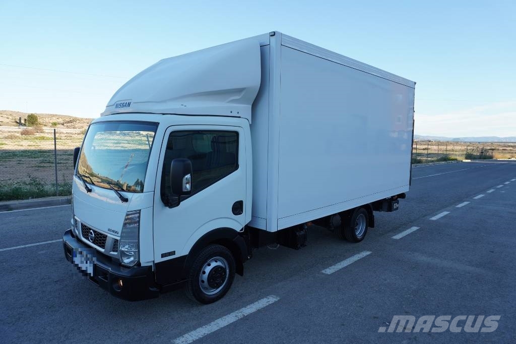 Nissan NT400 35.15 *** RESERVADO *** شاحنات مسطحة/مفصلية الجوانب