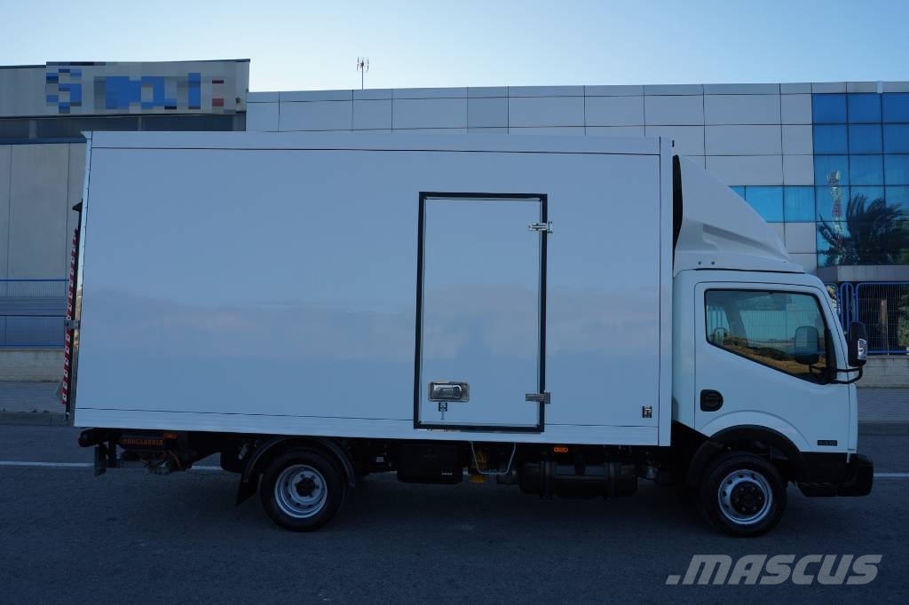 Nissan NT400 35.15 *** RESERVADO *** شاحنات مسطحة/مفصلية الجوانب
