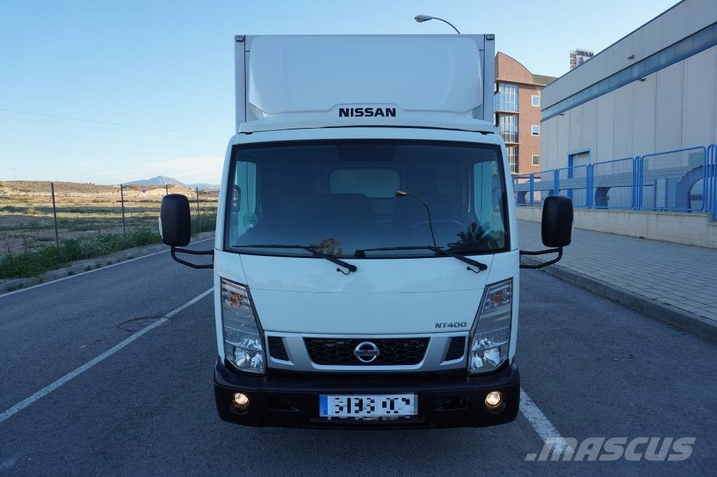 Nissan NT400 35.15 *** RESERVADO *** شاحنات مسطحة/مفصلية الجوانب