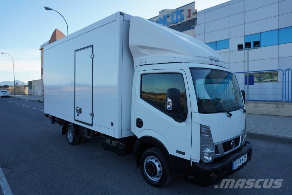 Nissan NT400 35.15 *** RESERVADO *** شاحنات مسطحة/مفصلية الجوانب