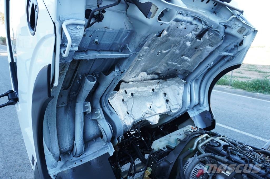 Nissan NT400 35.15 *** RESERVADO *** شاحنات مسطحة/مفصلية الجوانب