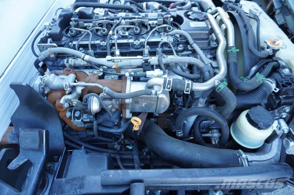 Nissan NT400 35.15 *** RESERVADO *** شاحنات مسطحة/مفصلية الجوانب