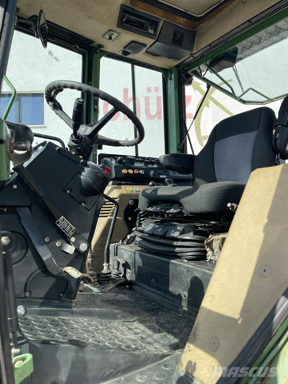 Fendt Geräteträger GTA 395 Tractors