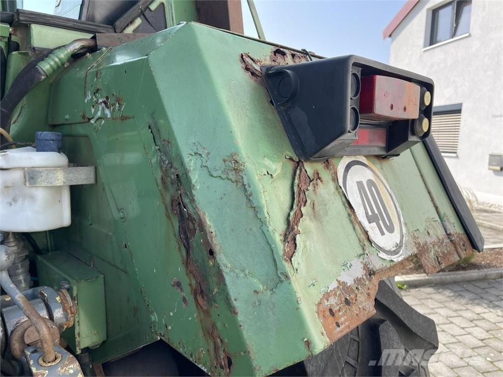 Fendt Geräteträger GTA 395 Tractors