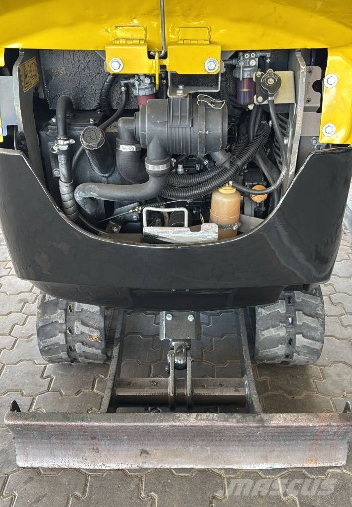 Mini EXCAVADORA YANMAR SV 17 حفارات وسط 7 طن - 12 طن