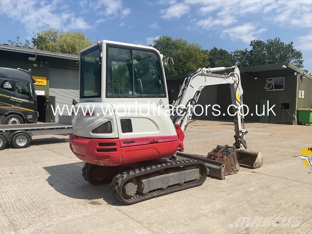 Takeuchi TB 230 Mini pelle < 7t
