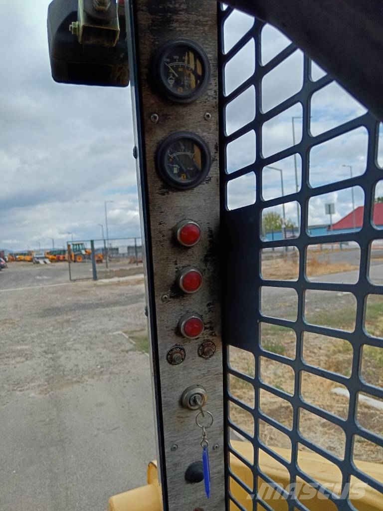 Gehl 4625 SX Lietoti riteņu kompaktiekrāvēji