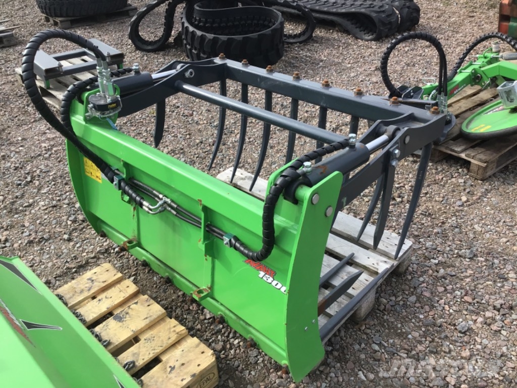 Avant Fodergrep Front loader accessories
