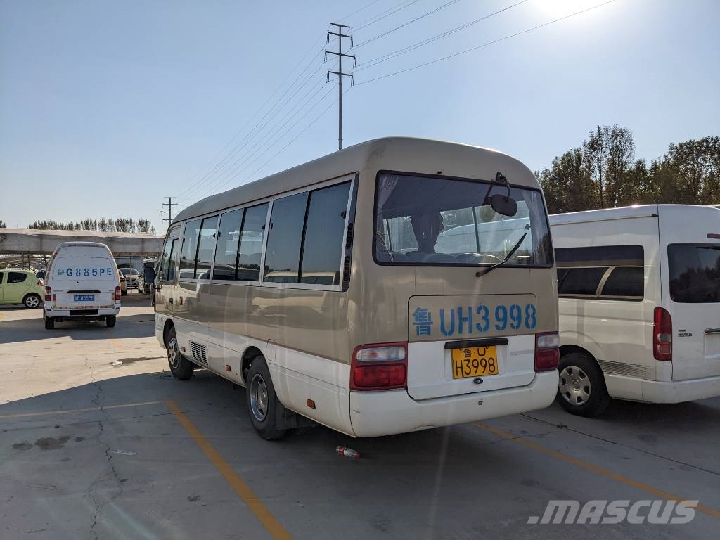 Toyota Coaster Bus 迷你巴士