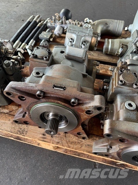 Liebherr R 974 C HYDRAULIC PUMP LPV 250 Hidráulica