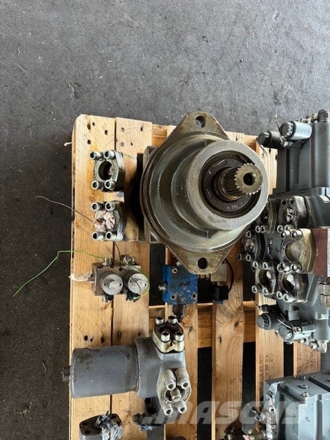 Liebherr R 974 C HYDRAULIC PUMP LPV 250 Hidráulica