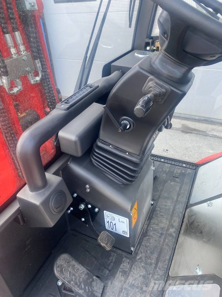 Flexitrac 1226Cab Tractors