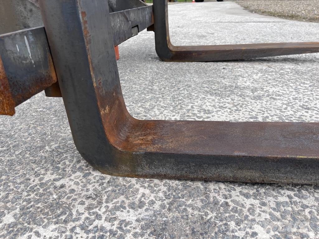 Pallet forks Volvo L120H 165cm x 100cm Volvo / Lun Villák