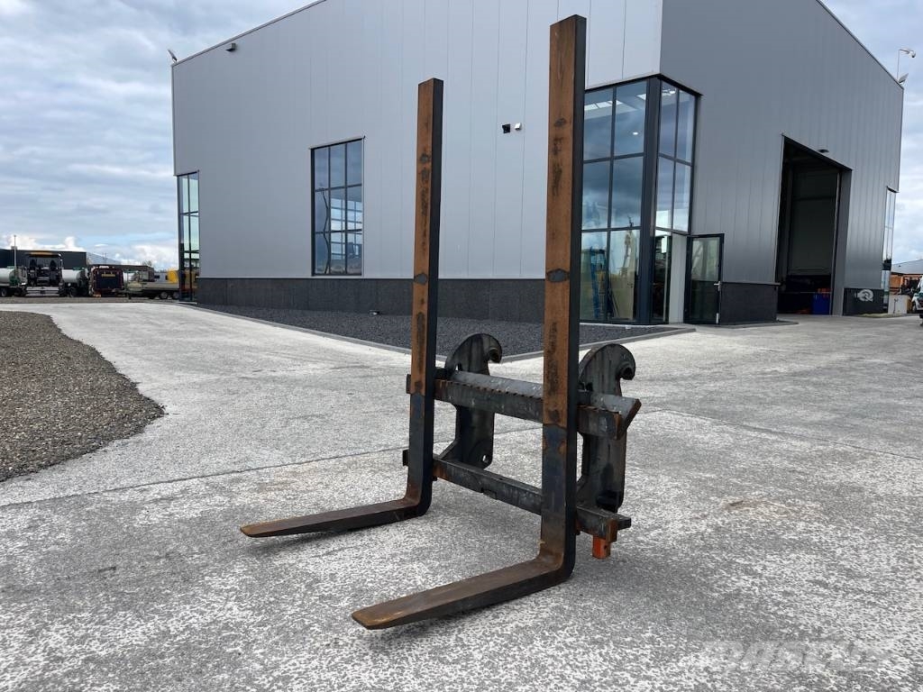 Pallet forks Volvo L120H 165cm x 100cm Volvo / Lun Villák