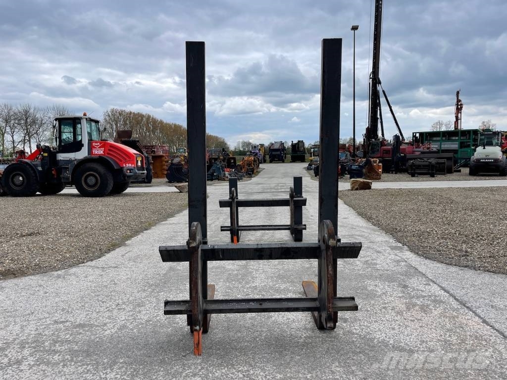 Pallet forks Volvo L120H 165cm x 100cm Volvo / Lun Villák