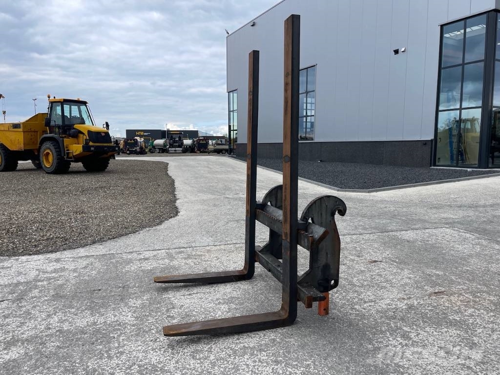 Pallet forks Volvo L120H 165cm x 100cm Volvo / Lun Villák