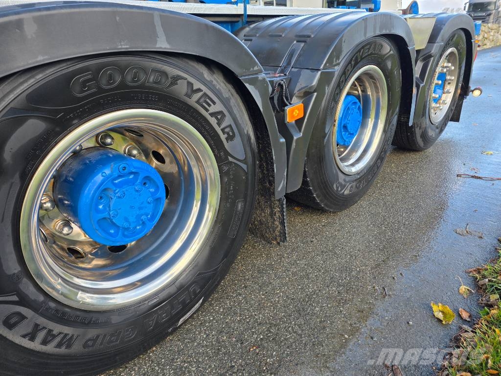 Volvo FH 8x4 Tridem – Hooklift – 2020 アームロール