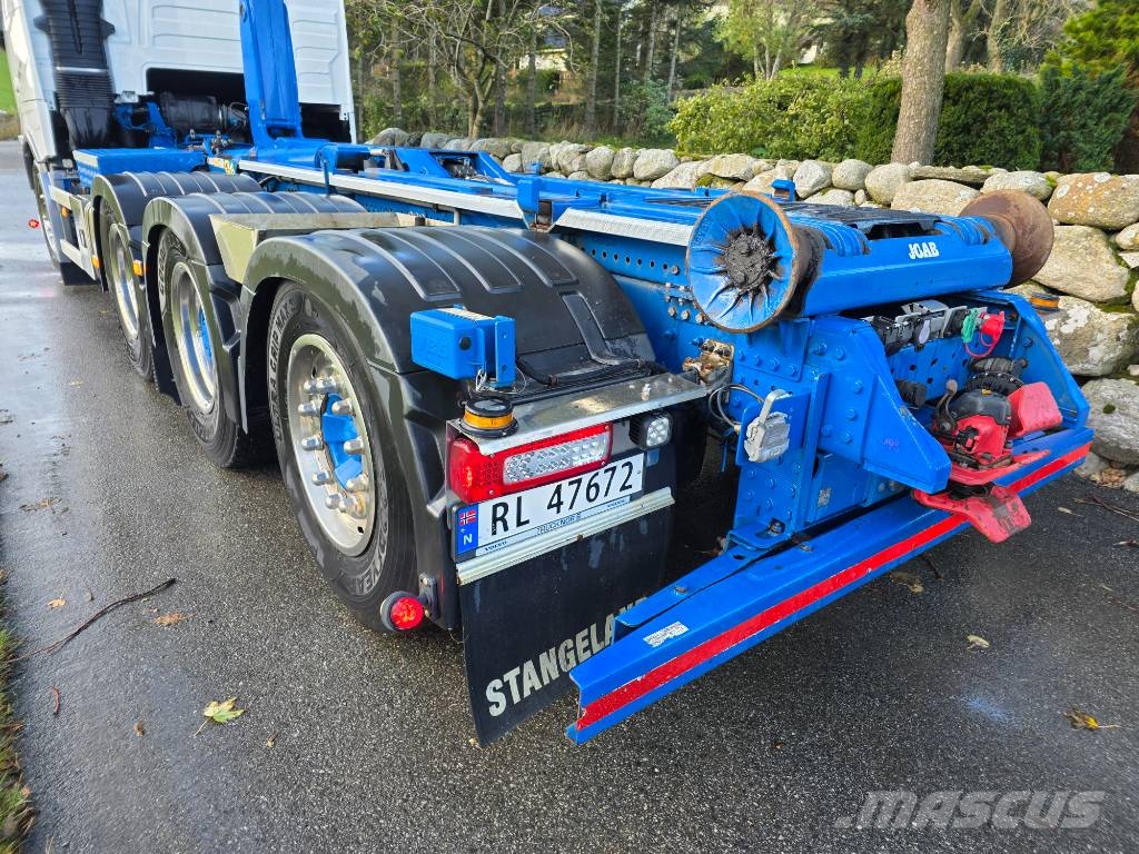 Volvo FH 8x4 Tridem – Hooklift – 2020 アームロール
