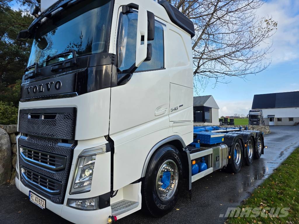 Volvo FH 8x4 Tridem – Hooklift – 2020 アームロール