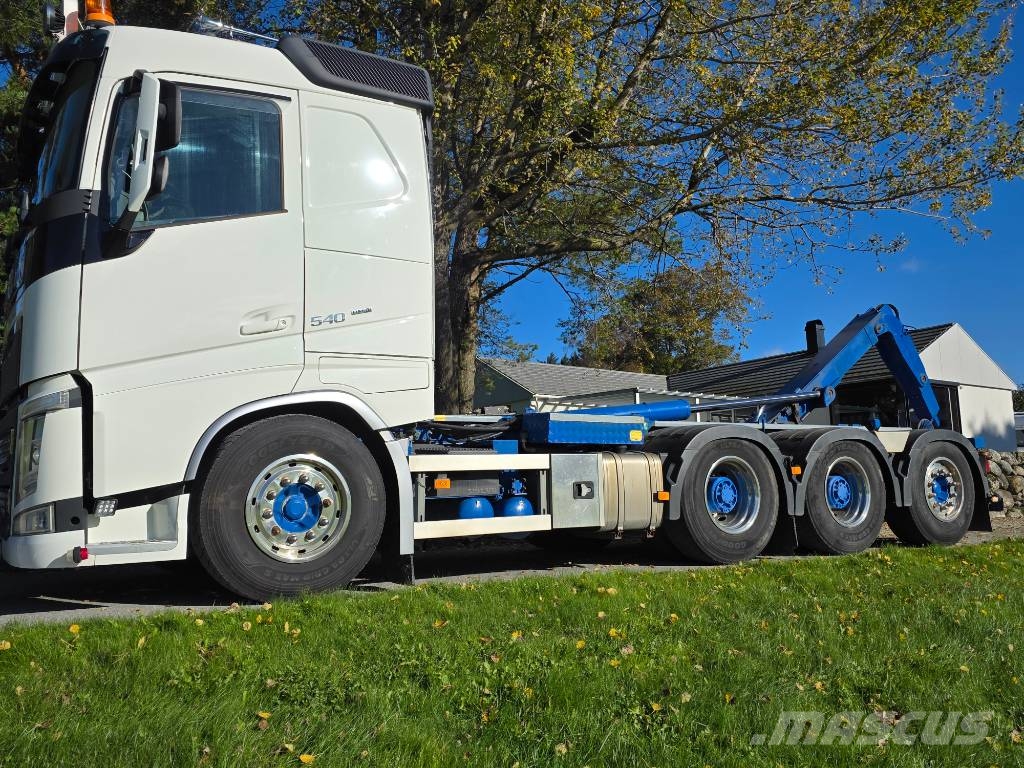 Volvo FH 8x4 Tridem – Hooklift – 2020 アームロール