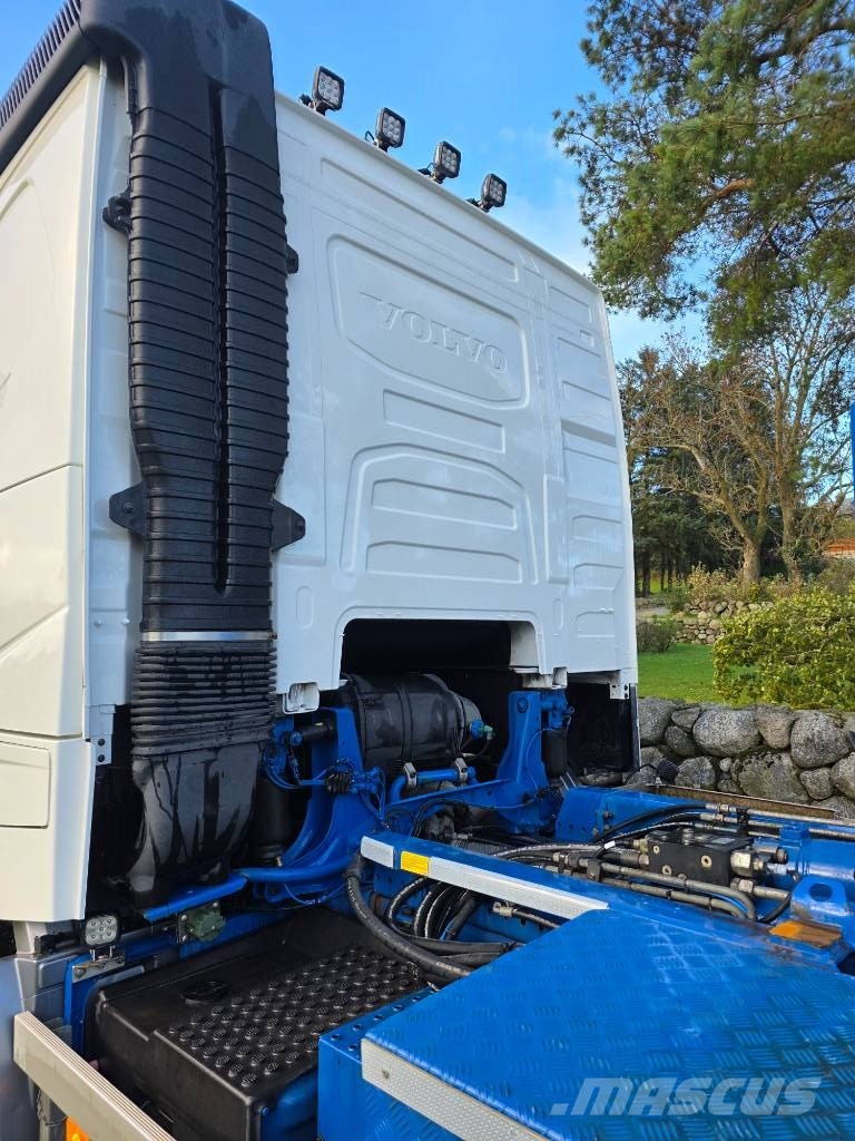 Volvo FH 8x4 Tridem – Hooklift – 2020 アームロール