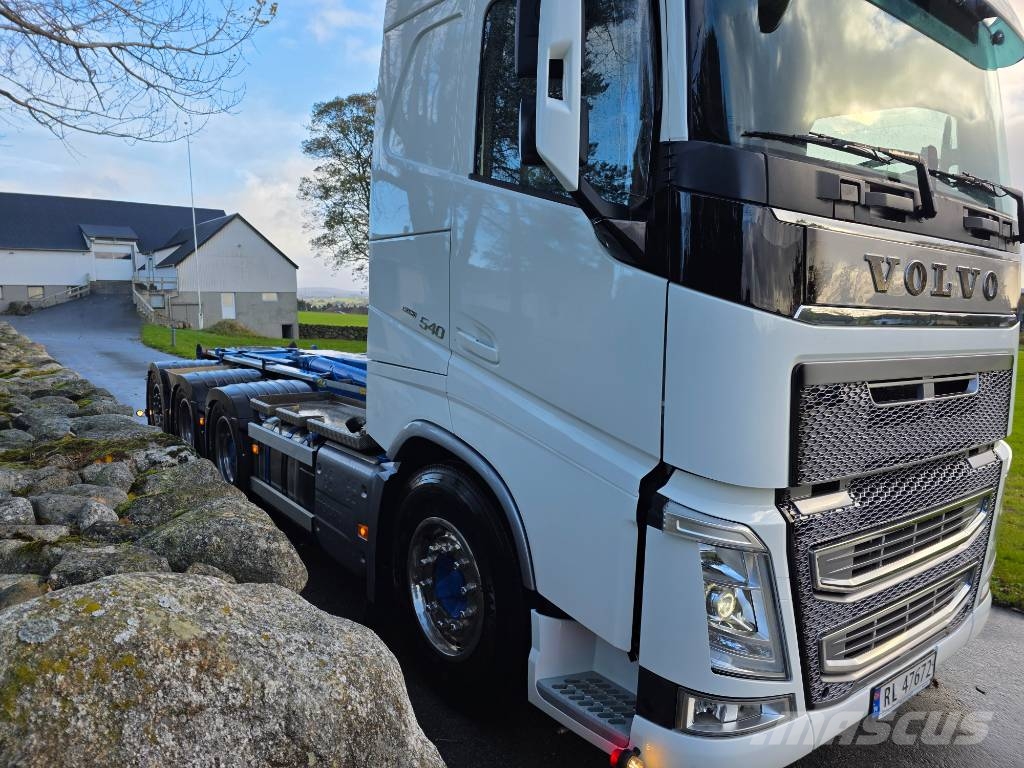 Volvo FH 8x4 Tridem – Hooklift – 2020 アームロール