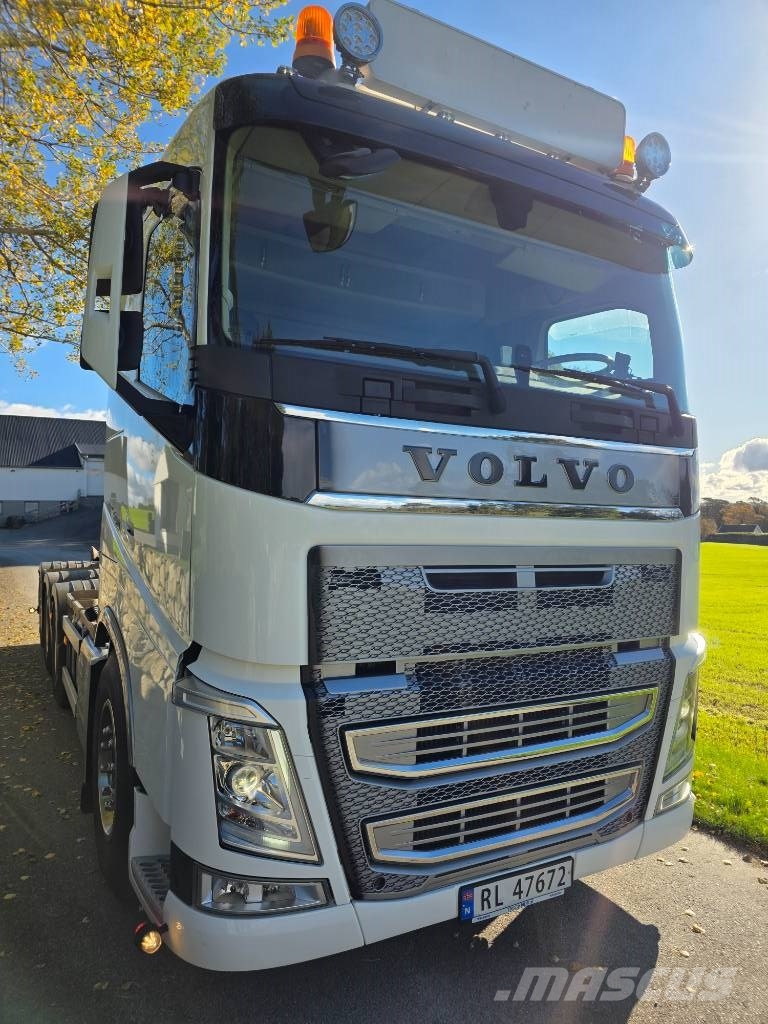 Volvo FH 8x4 Tridem – Hooklift – 2020 アームロール