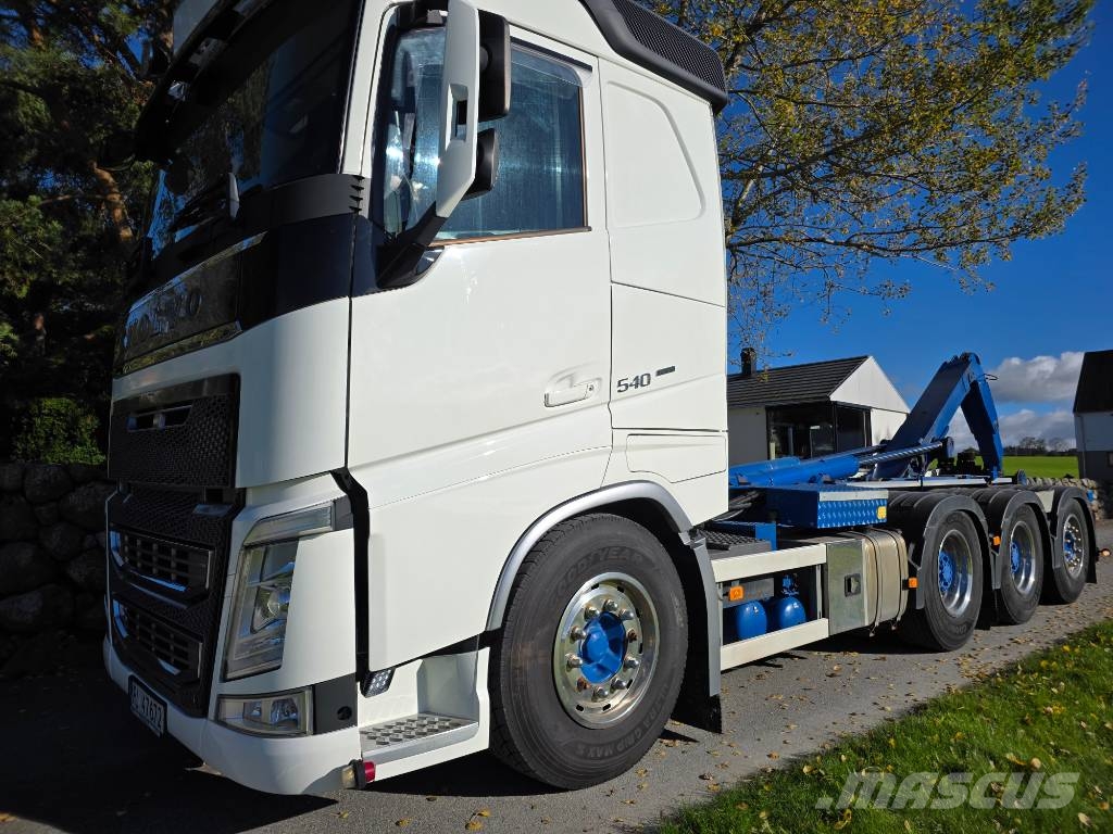 Volvo FH 8x4 Tridem – Hooklift – 2020 アームロール