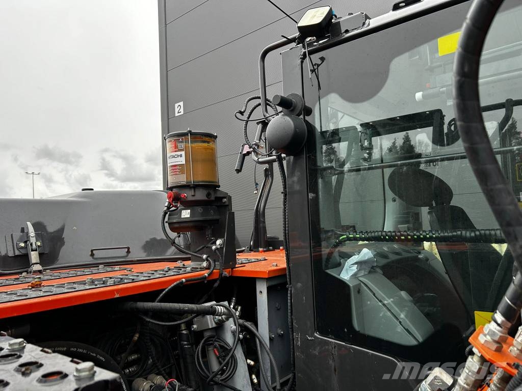 Hitachi ZX 220 W-7 / Myyty, Sold Εκσκαφείς με τροχούς - λάστιχα