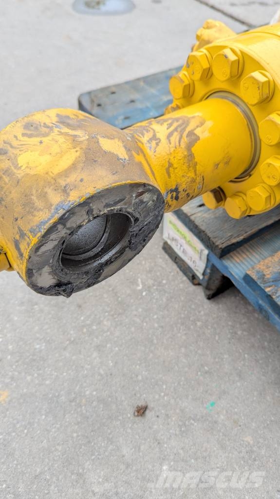 Komatsu PC210LC-10 / -11 - BUCKET CYLINDER - 707-E1-01300 حفارات زحافة