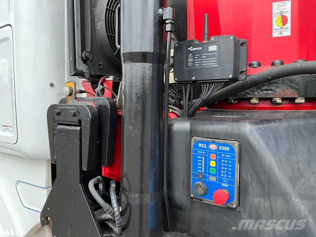 Scania R 580 8x2 V8 Retarder Euro 6 HMF 50 Tonmeter laadk Grúas todo terreno