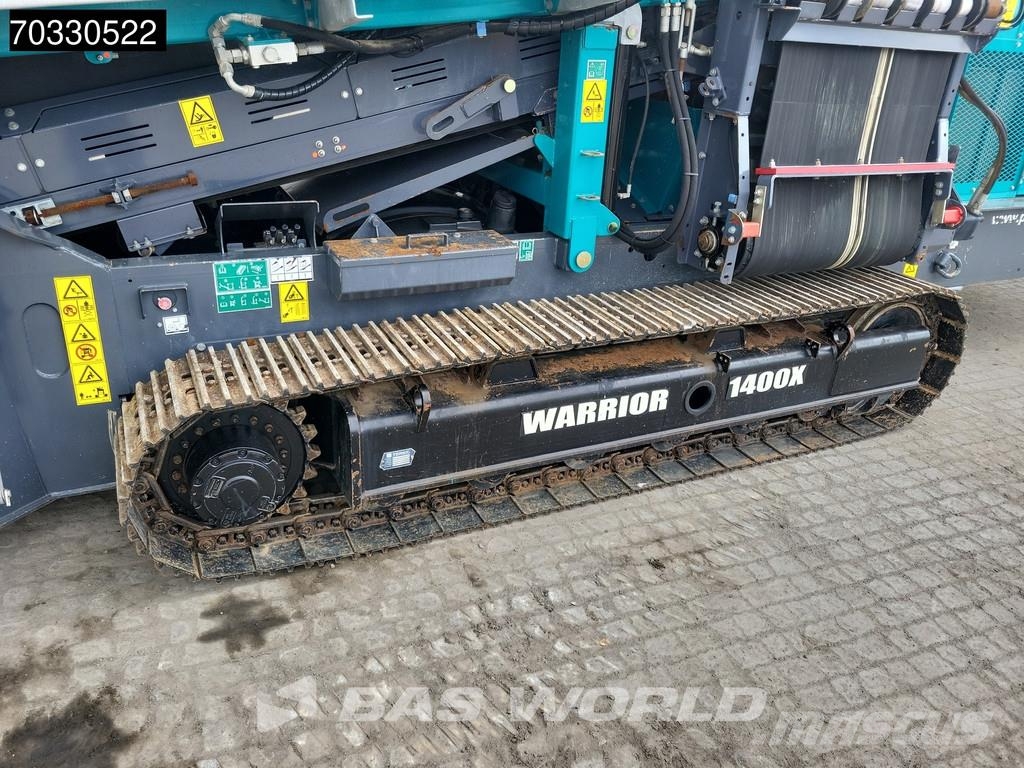 Powerscreen Warrior 1400X 自走式スクリーン