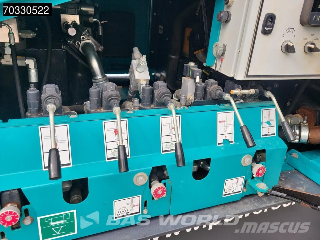 Powerscreen Warrior 1400X 自走式スクリーン