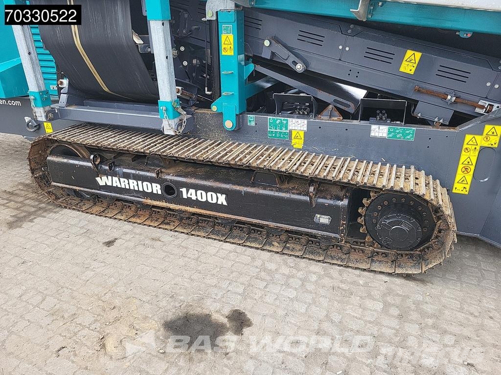 Powerscreen Warrior 1400X 自走式スクリーン