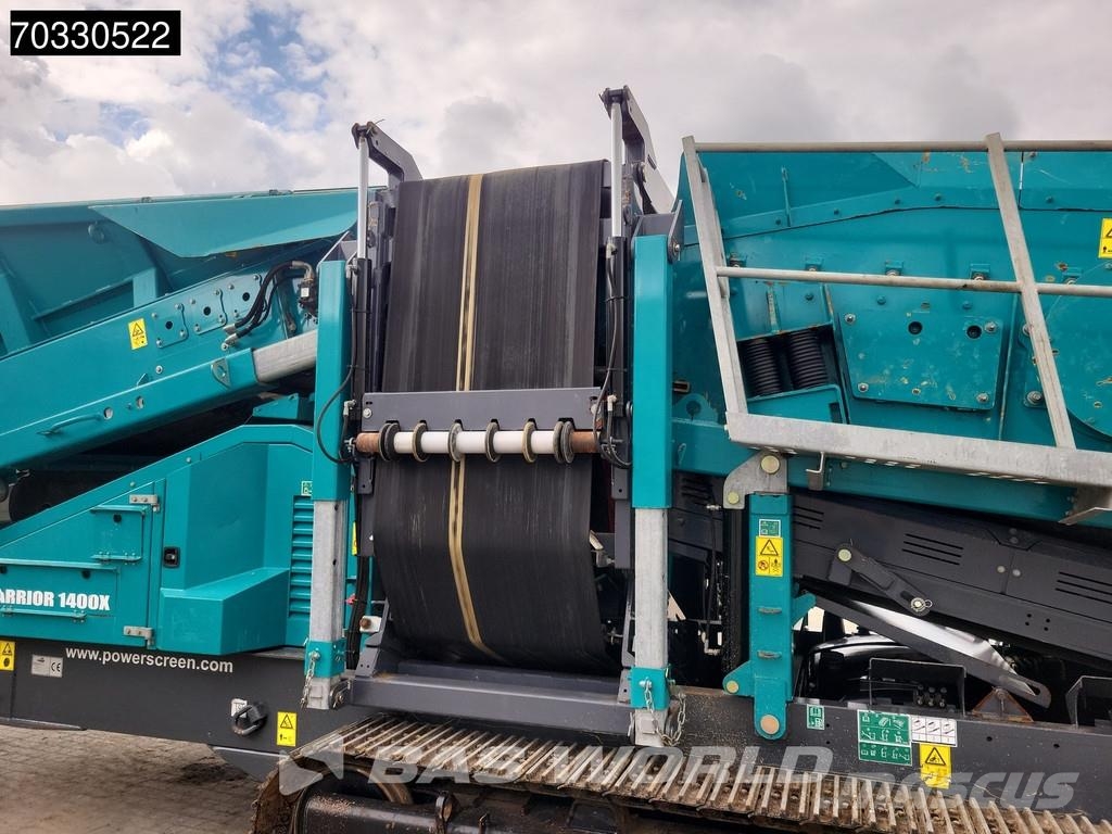 Powerscreen Warrior 1400X 自走式スクリーン