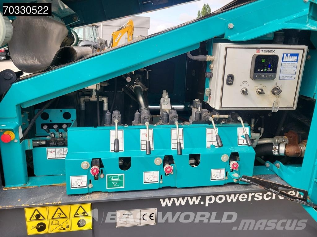 Powerscreen Warrior 1400X 自走式スクリーン