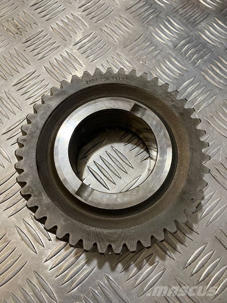 ZF FENDT GEAR 2052 304 349 Z44 ,INTERNATIONAL,SCHLUET Transmisijos