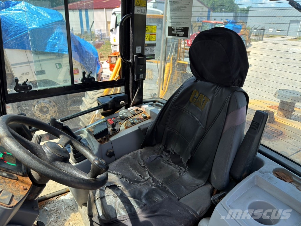 CAT 914 K **A REPARER**NEEDS REPAIR**ZU REPARIEREN** Cargadoras sobre ruedas