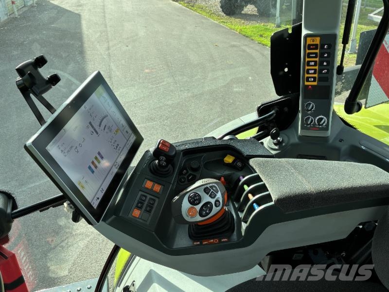 CLAAS ARION 550 CMATIC CEBIS Tractoren