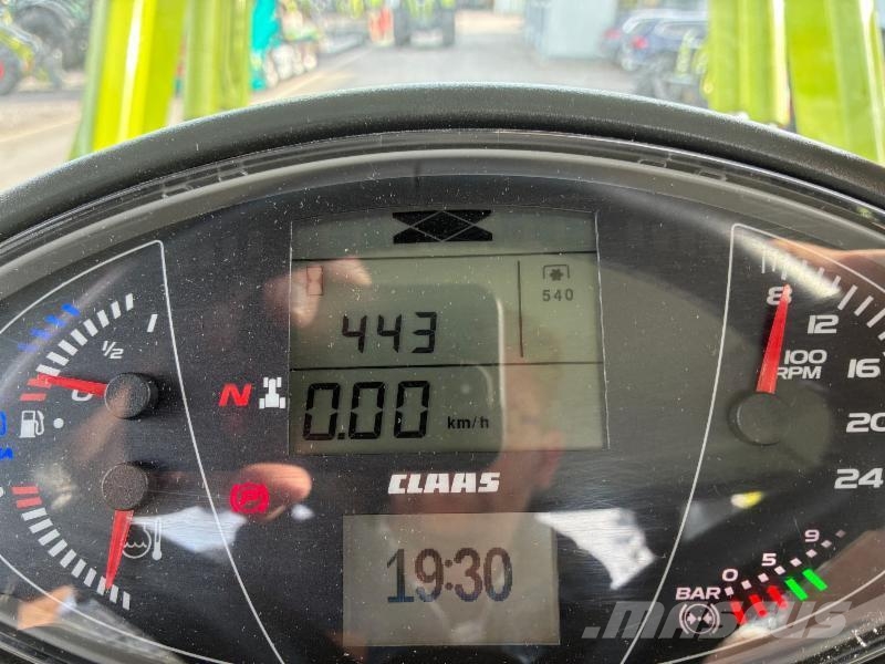 CLAAS ARION 550 CMATIC CEBIS Tractoren