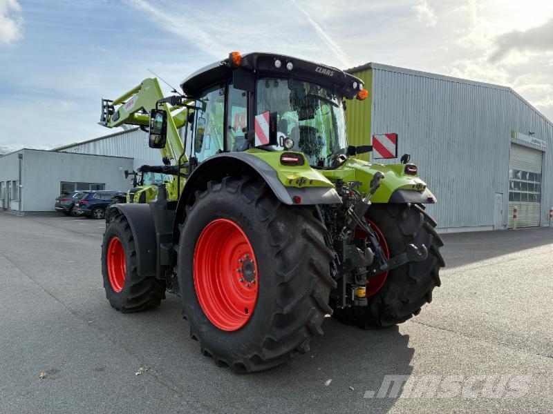 CLAAS ARION 550 CMATIC CEBIS Tractoren