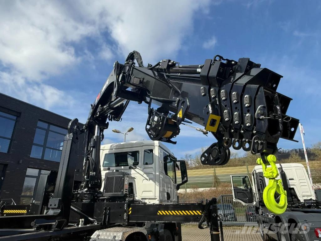 MAN TGS 35.520 MAN TGS 35.520 8x4 Abrollkipper + Kran Hook lift trucks