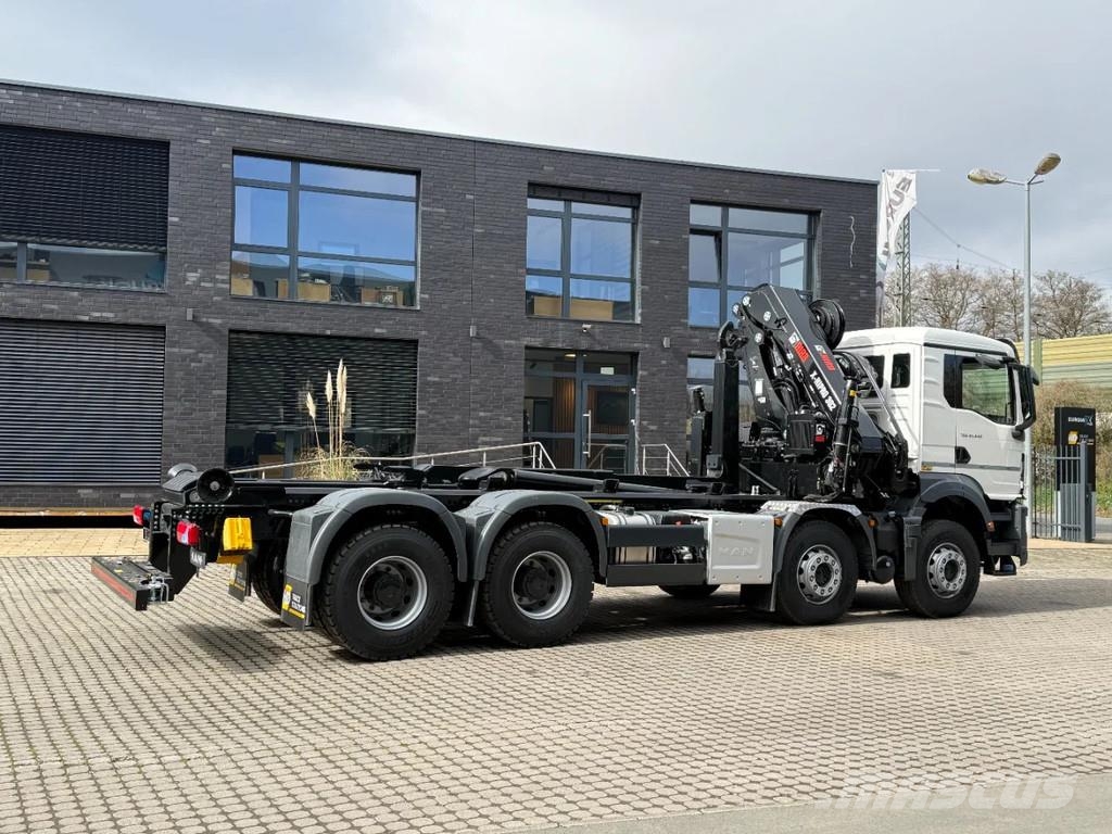 MAN TGS 35.520 MAN TGS 35.520 8x4 Abrollkipper + Kran Hook lift trucks