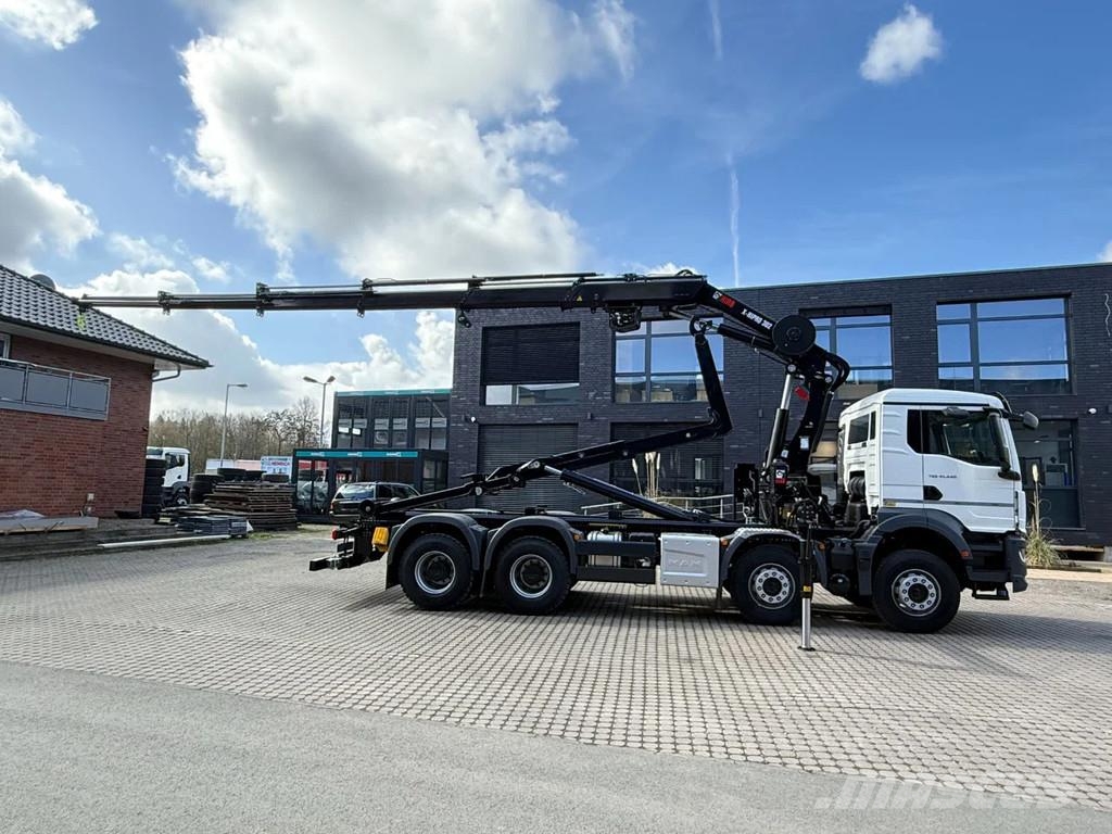 MAN TGS 35.520 MAN TGS 35.520 8x4 Abrollkipper + Kran Hook lift trucks