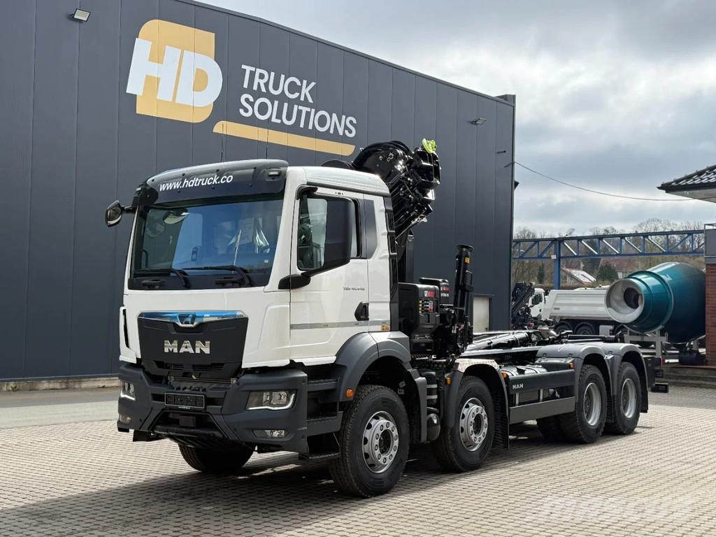 MAN TGS 35.520 MAN TGS 35.520 8x4 Abrollkipper + Kran Hook lift trucks
