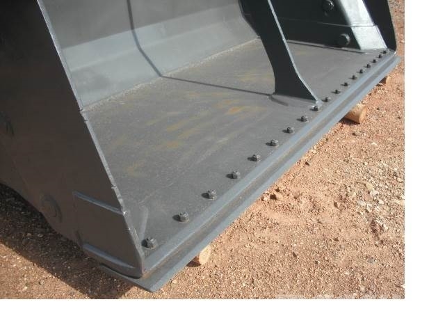 Volvo high tip bucket  VOLVO L220 Baldes