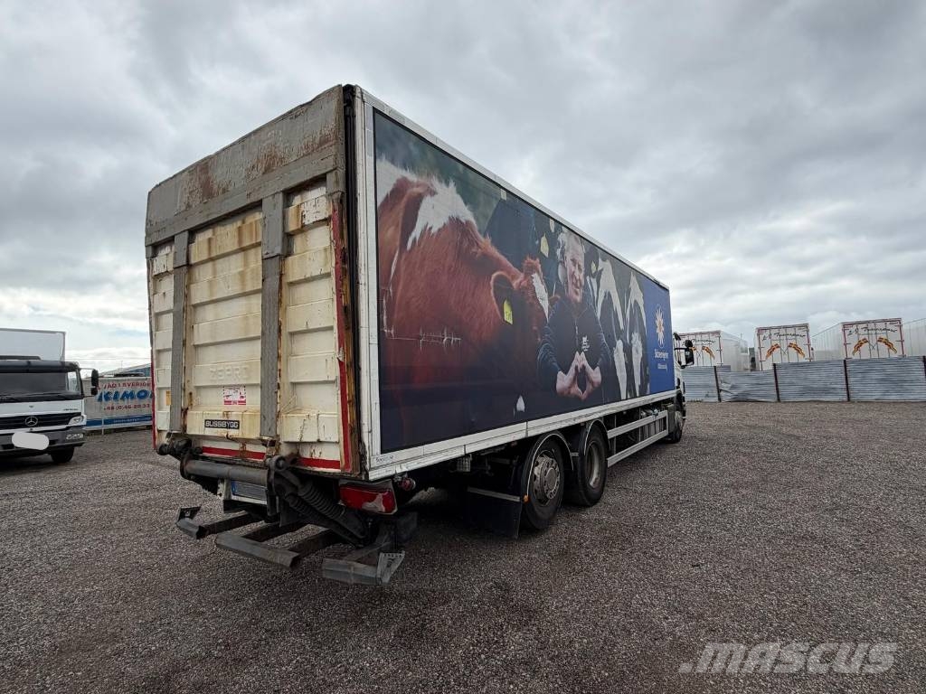 Scania P 320 EURO 6 Serie 7854 شاحنات بدرجة حرارة قابلة للضبط